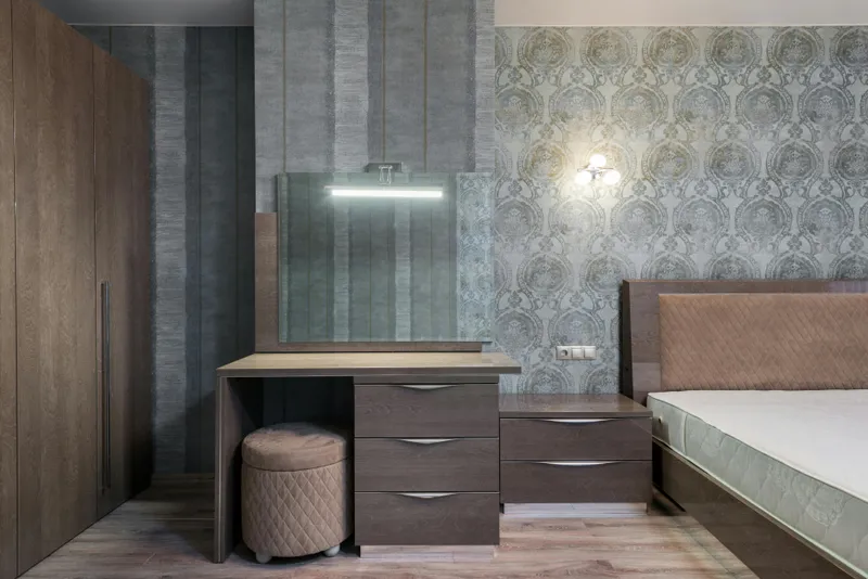 Cove dresser
