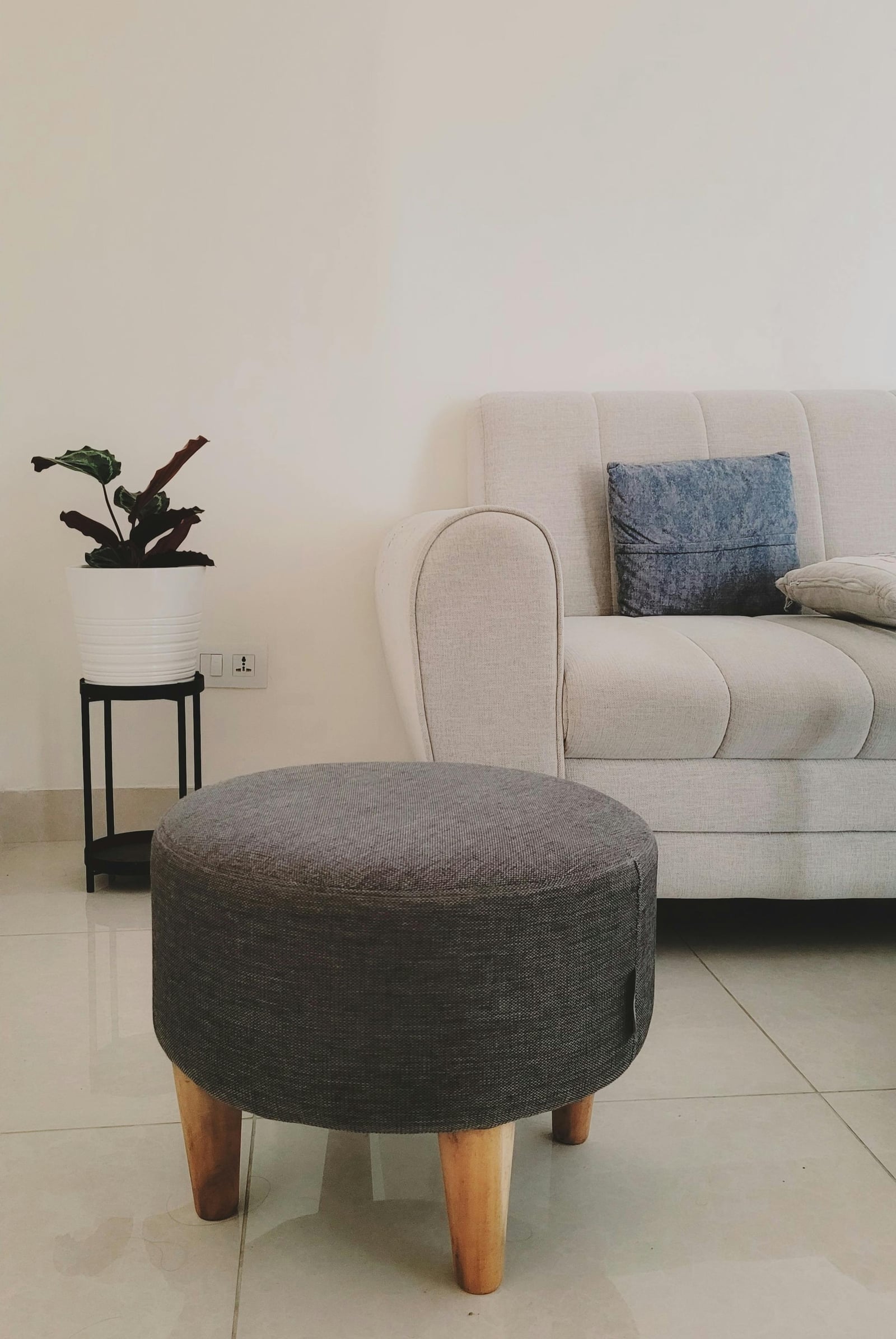 Echo Pouf