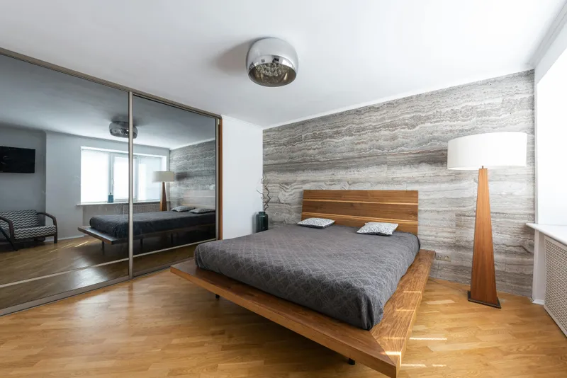 Mesa King Bed